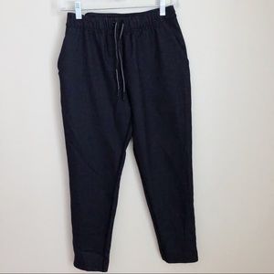 Lululemon women’s joggers